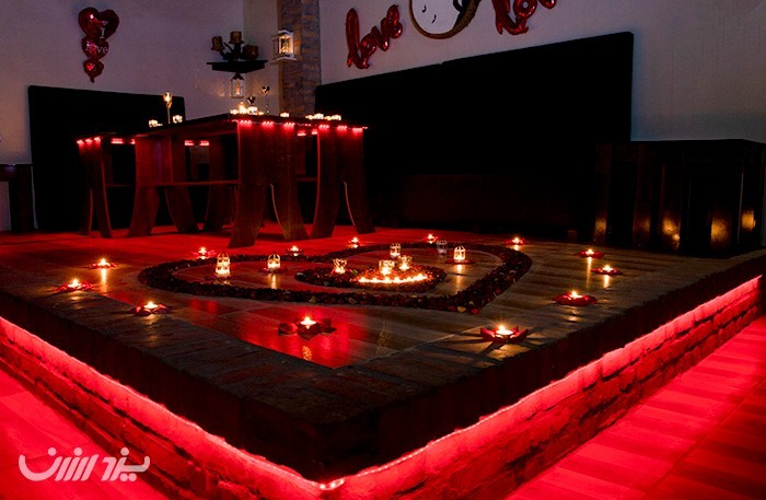 رزرو تولد همراه با سرویس دهی و دیزاین در کافه یزد ارزان در یزد ارزان